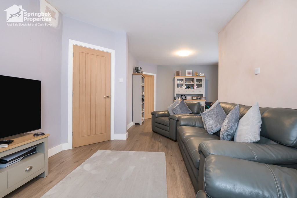 Property photo 2 of 17 1