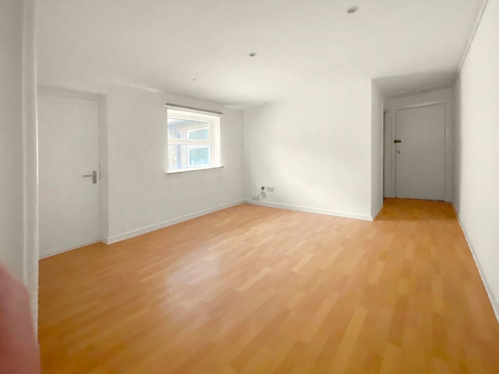 Property photo 3 of 8 Image Of Property