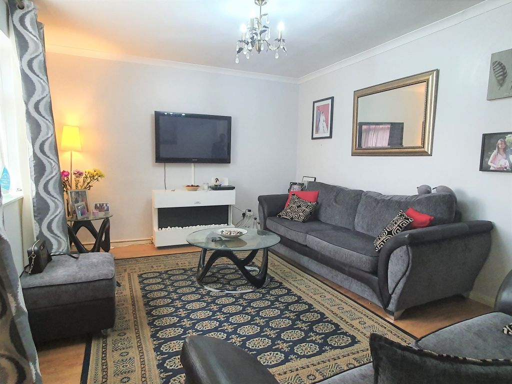 Property photo 2 of 9