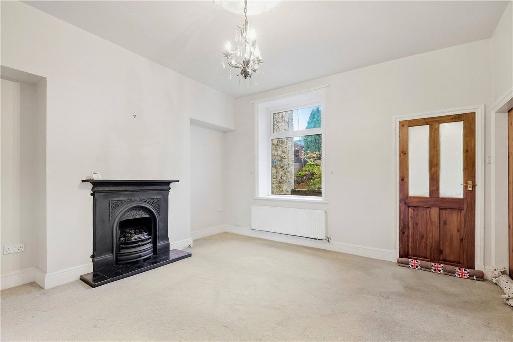 Property photo 3 of 27 Dining Room