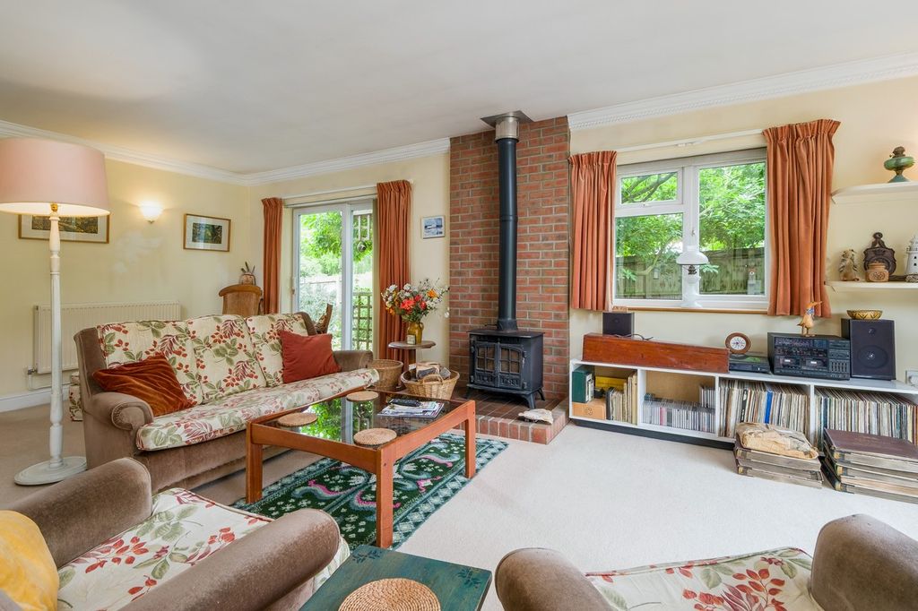 Property photo 3 of 25 Parkside-11