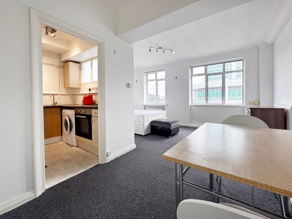 Property photo 2 of 7