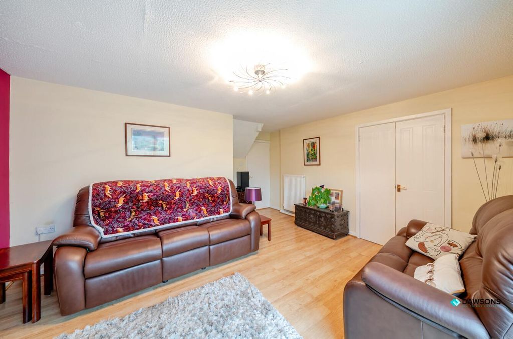 Property photo 2 of 30