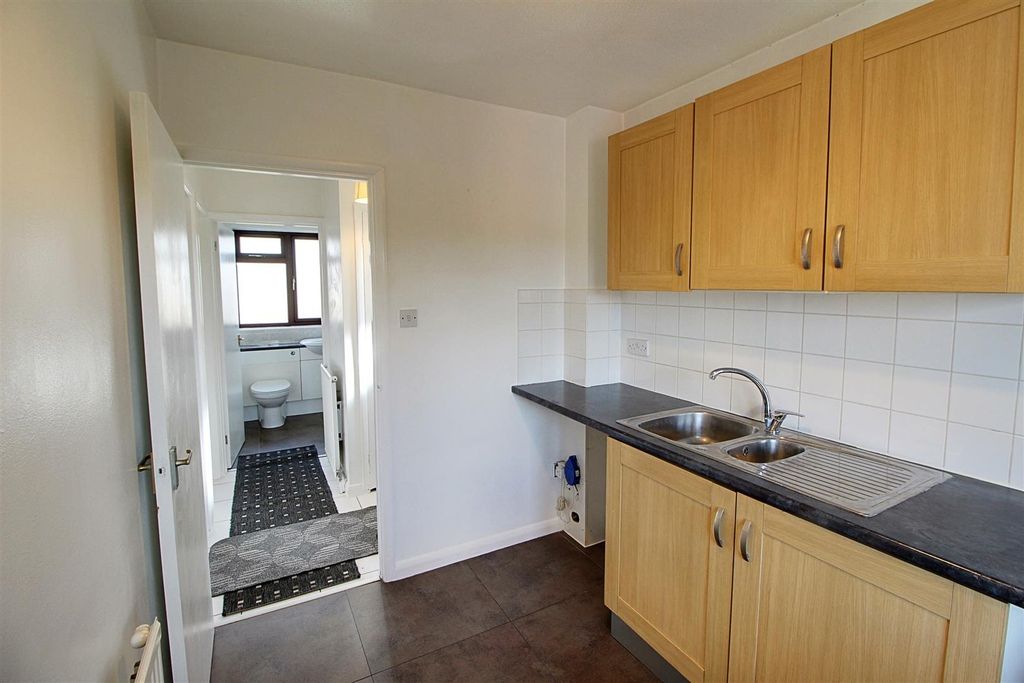 Property photo 2 of 18 Img_2946-Img_2948.Jpg