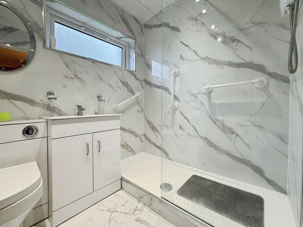 Property photo 2 of 14 Shower Room