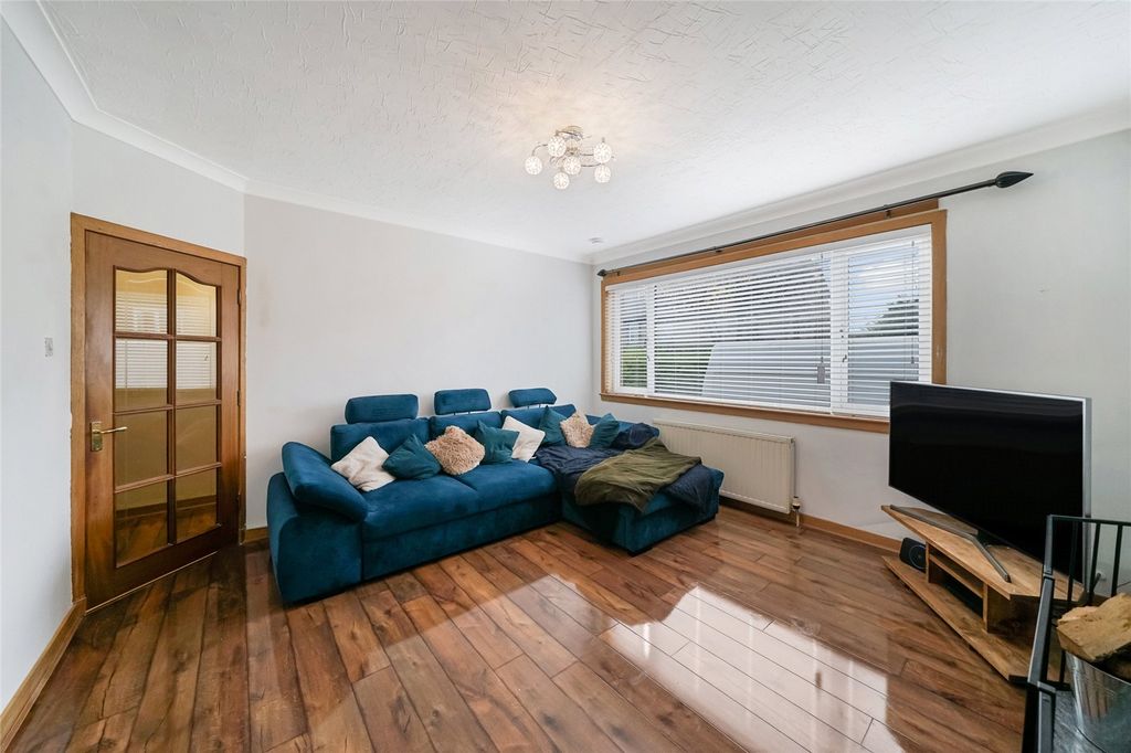 Property photo 2 of 23 Picture No. 05