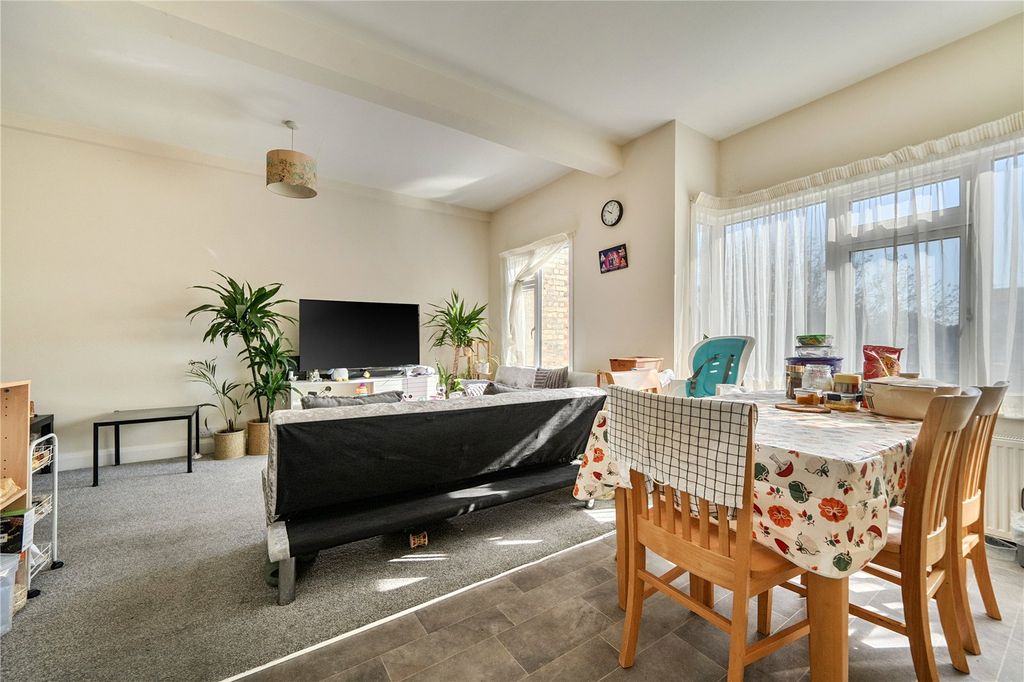 Property photo 3 of 12 Picture No. 10