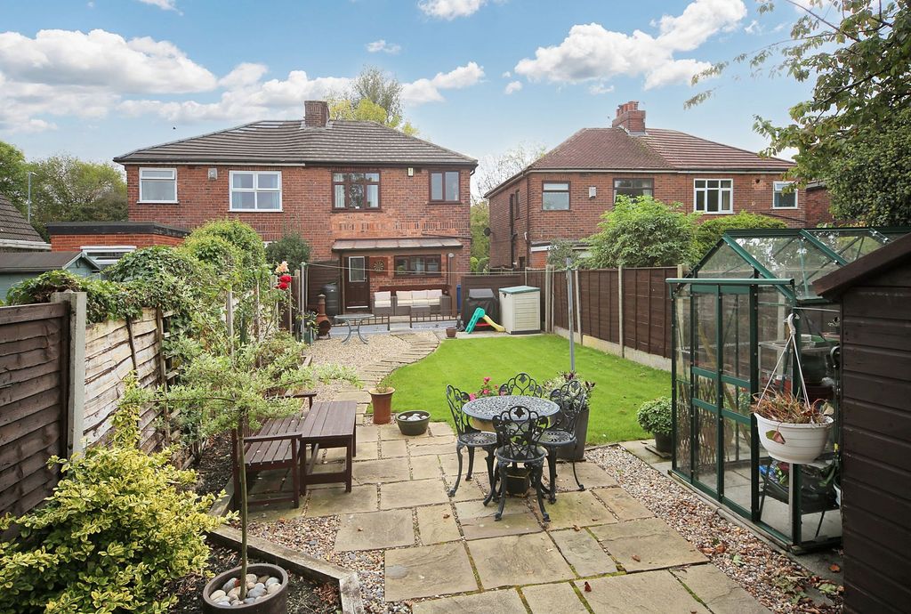 Property photo 2 of 18