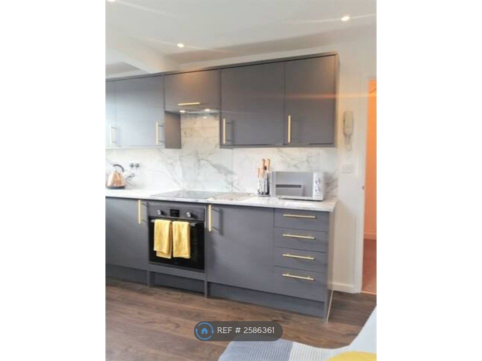 Property photo 3 of 26