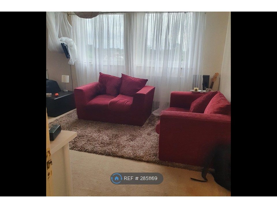 Property photo 2 of 23