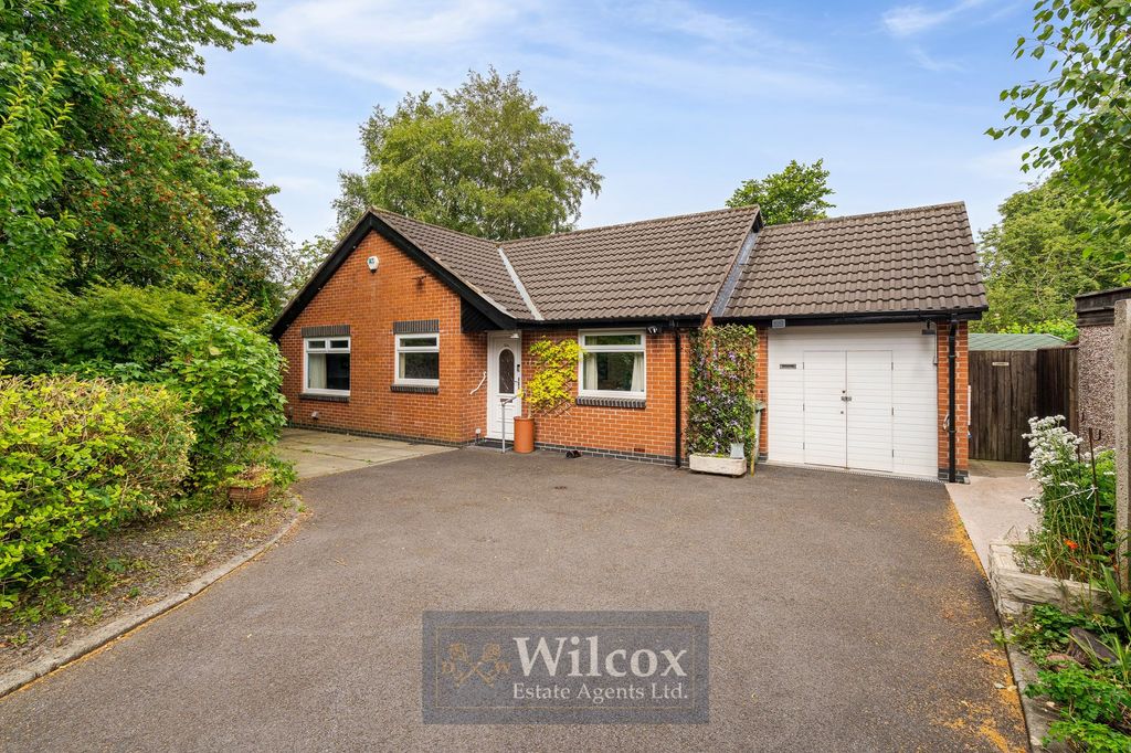 Property photo 1 of 28