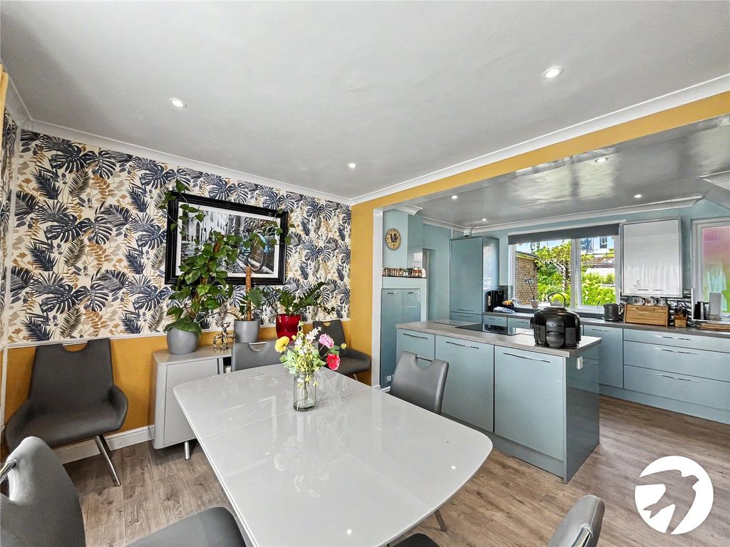 Property photo 2 of 22 Picture No. 05