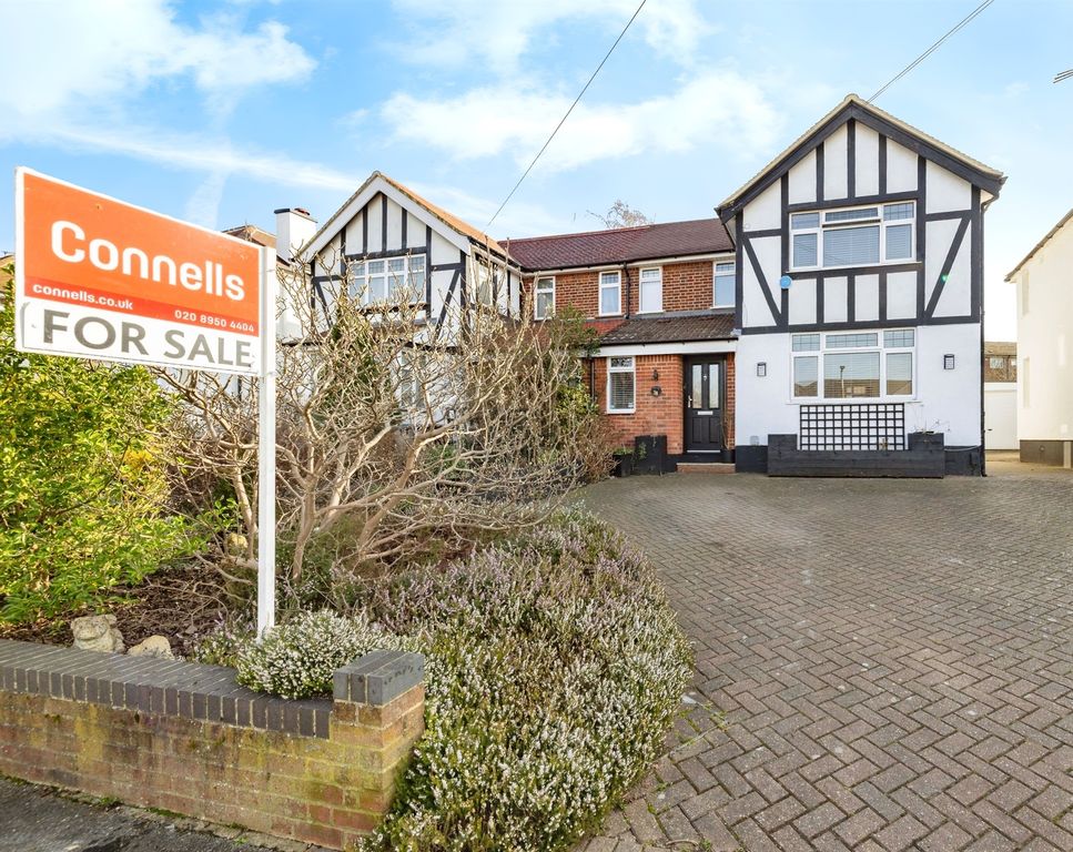 Property photo 1 of 31