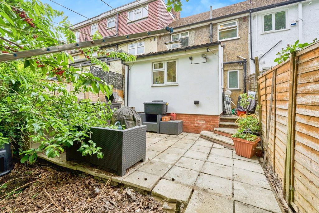Property photo 3 of 17 Photo