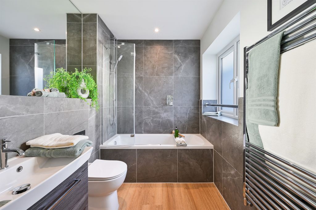 Property photo 3 of 5