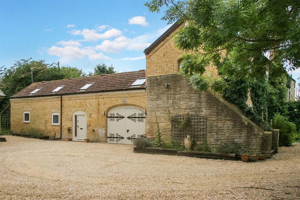 Property photo 3 of 31 Img_2233.Jpg
