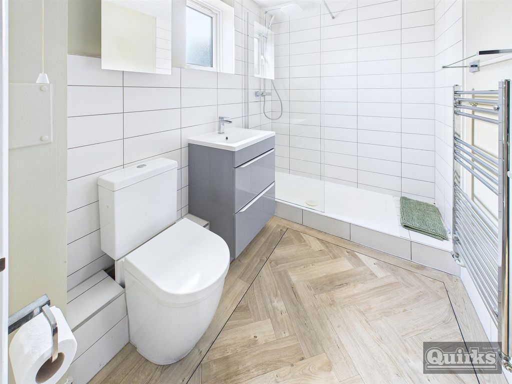 Property photo 3 of 9 Cam02342G0-Pr0132-Still003.Jpg