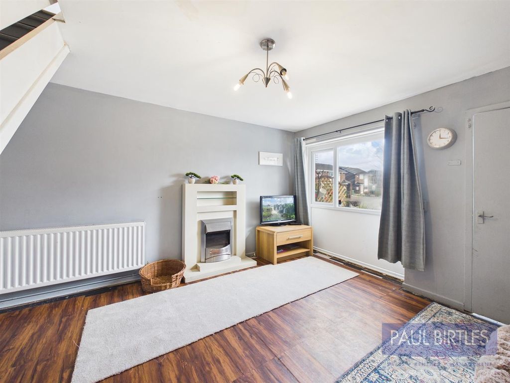 Property photo 3 of 11 Cam04378G0-Pr0317-Still012.Jpg