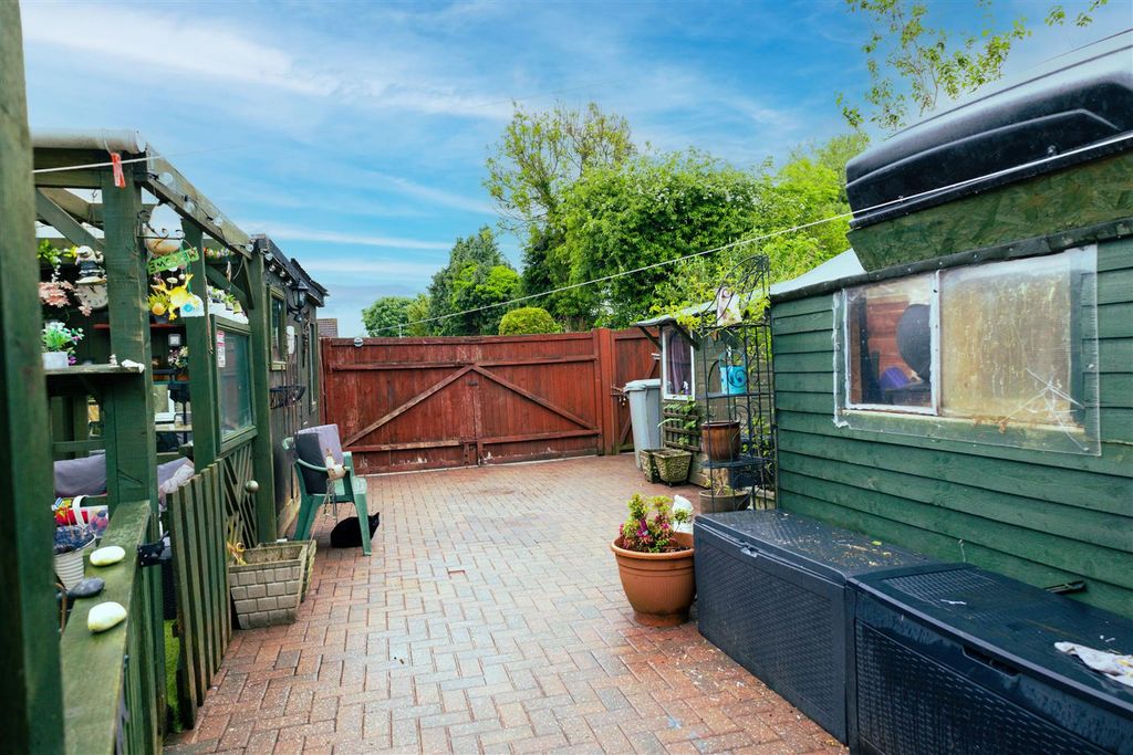 Property photo 2 of 30 1-39.Jpg