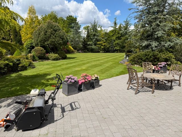 Property photo 2 of 36