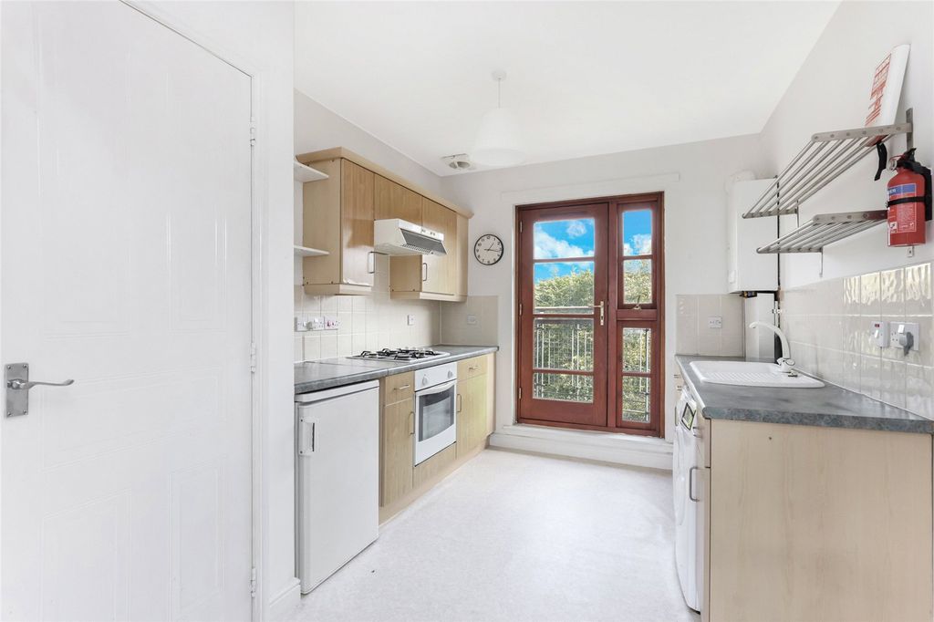 Property photo 3 of 16 Picture No. 08