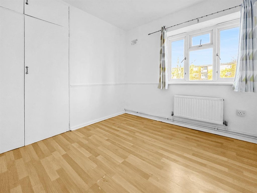 Property photo 3 of 6 Whatsapp-Image-2026-01-02-At-104414-Flatford.Jpg