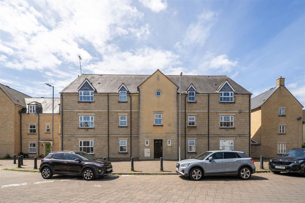 Property photo 1 of 15 1-69Fb7Ff7B8305-1453112 (11)-1.Jpg