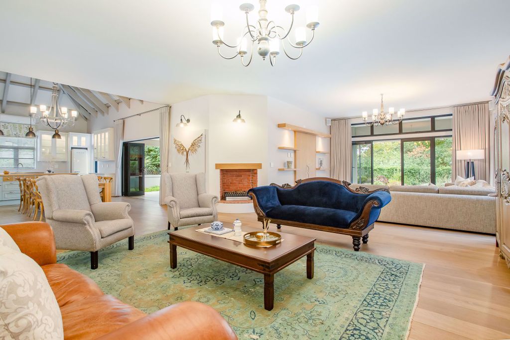 Property photo 2 of 31 Vlv1682878