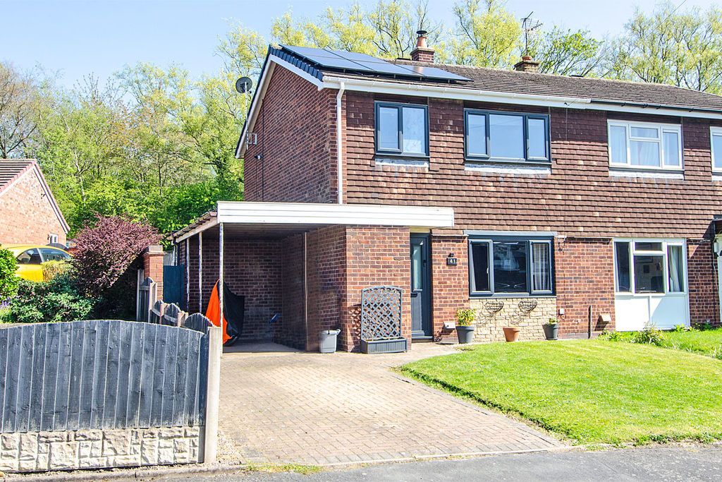 Property photo 1 of 16 Photo 13