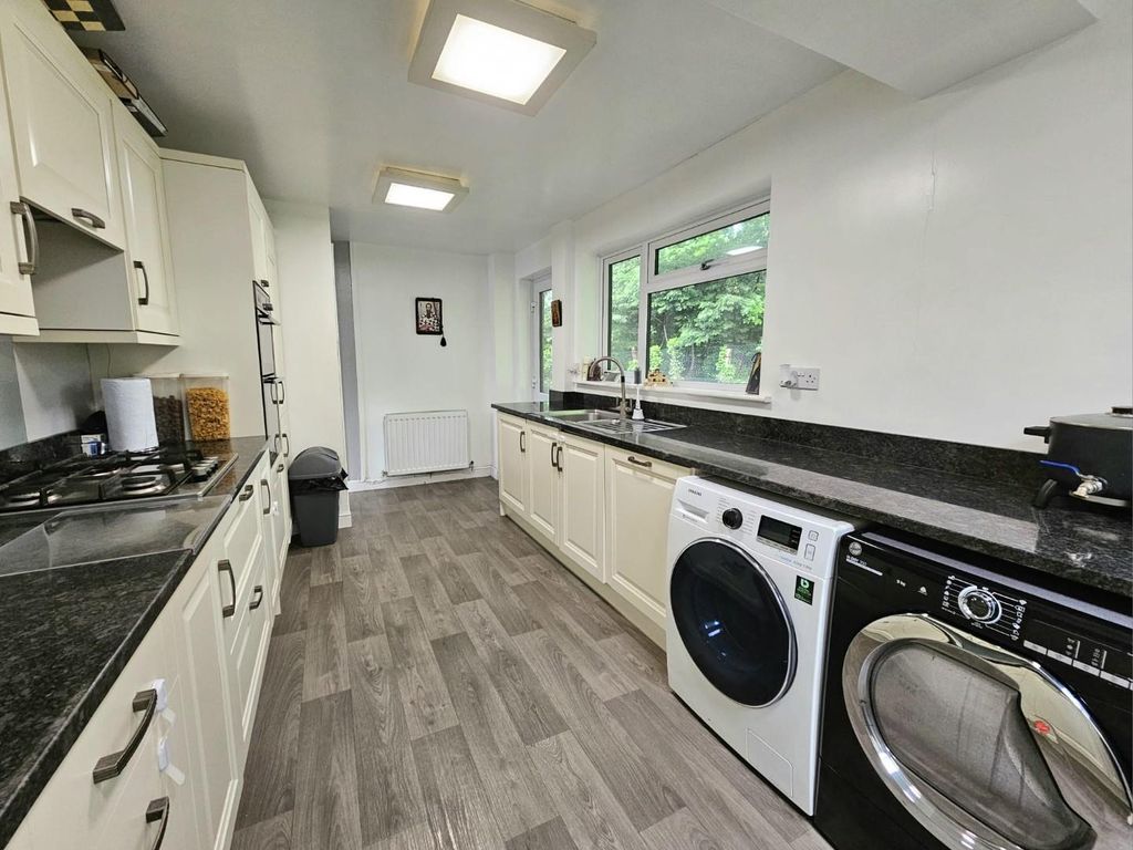 Property photo 3 of 23 Bda31336-458c-4434-8150-6A04De027892.Jpg