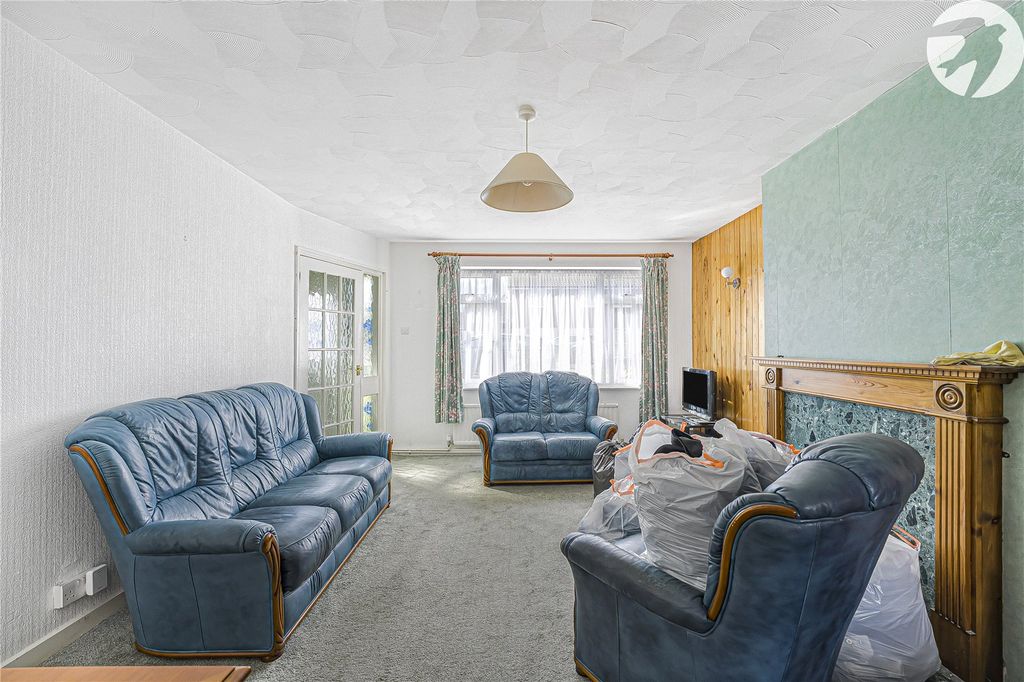 Property photo 2 of 21 Reception