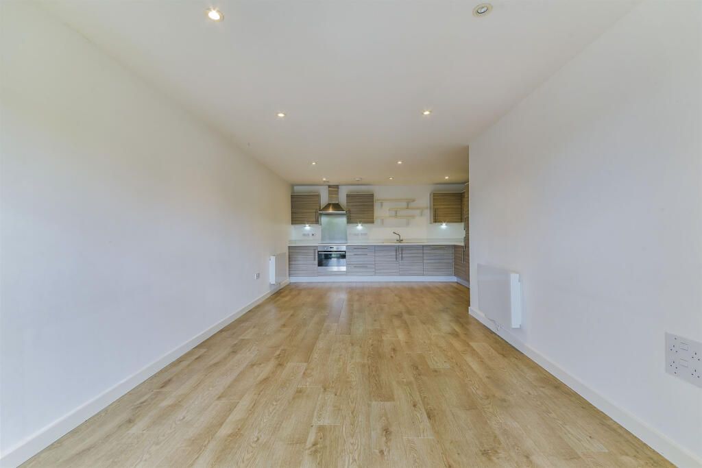 Property photo 3 of 9
