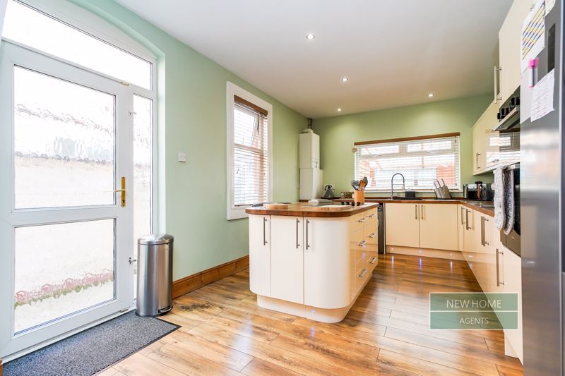 Property photo 3 of 31 Photo 26