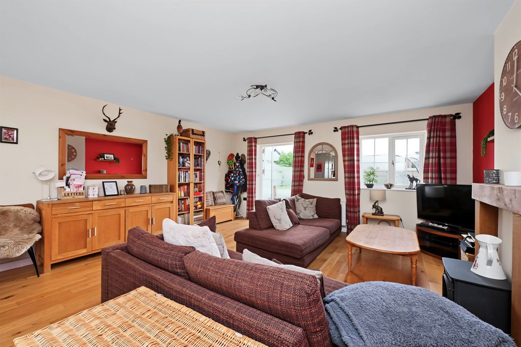 Property photo 2 of 19
