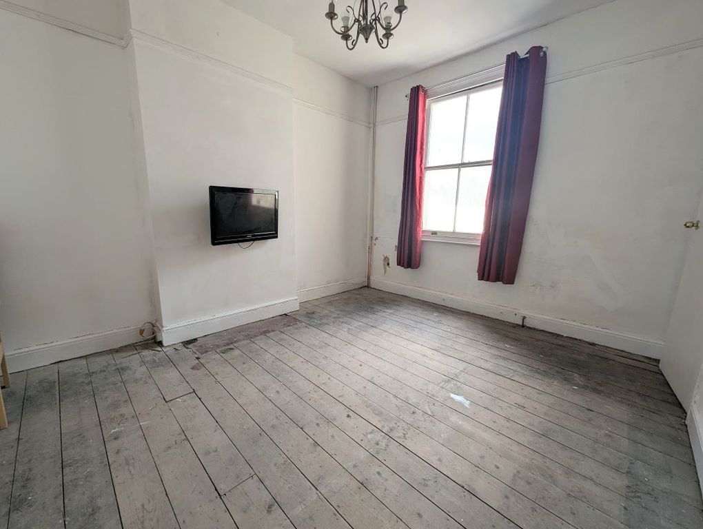 Property photo 3 of 10 Image 3