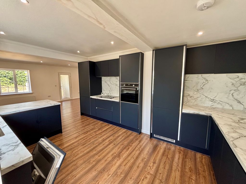 Property photo 3 of 15 View