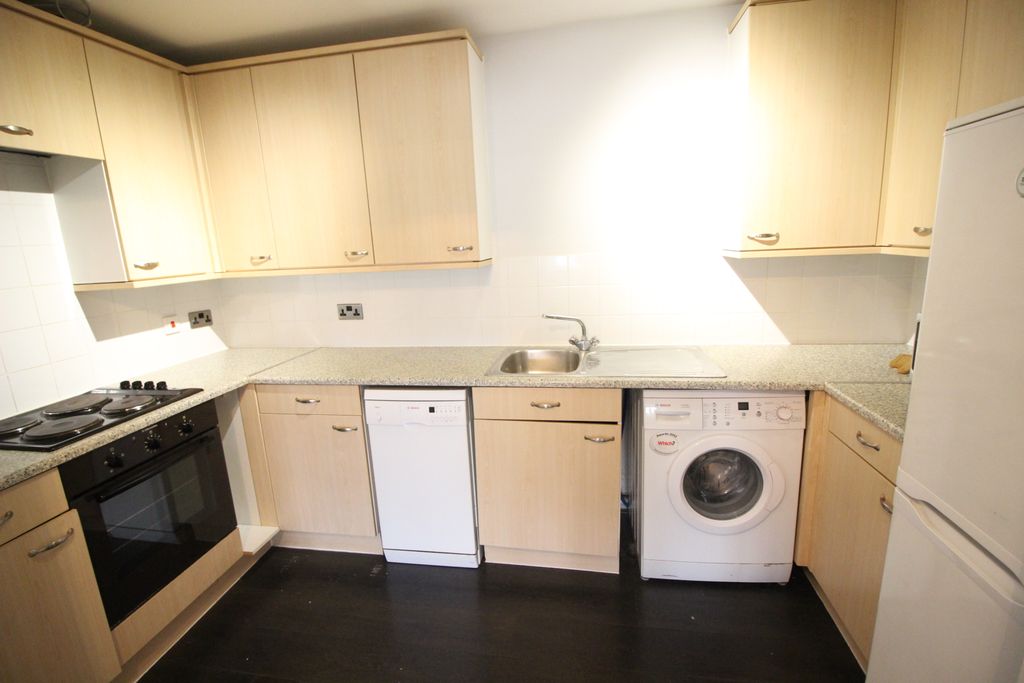 Property photo 2 of 6 26 Wellsfield (1).Jp
