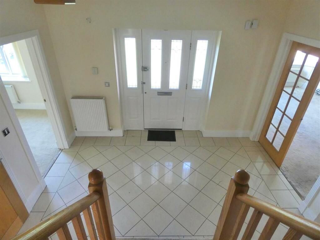 Property photo 2 of 24