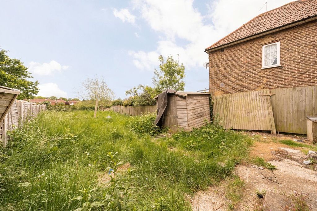 Property photo 3 of 4