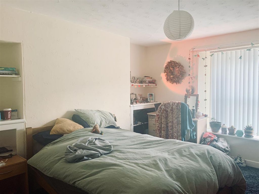 Property photo 1 of 4 22 Waterloo 3 - 7 Of 10.Jpeg