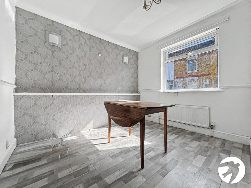 Property photo 3 of 12 Picture No. 46