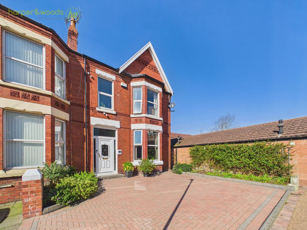 Property photo 1 of 29