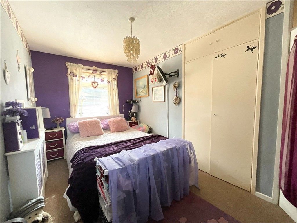 Property photo 3 of 10 Bedroom