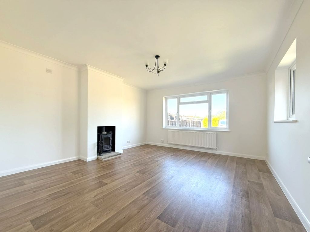 Property photo 2 of 12 Living Room 3