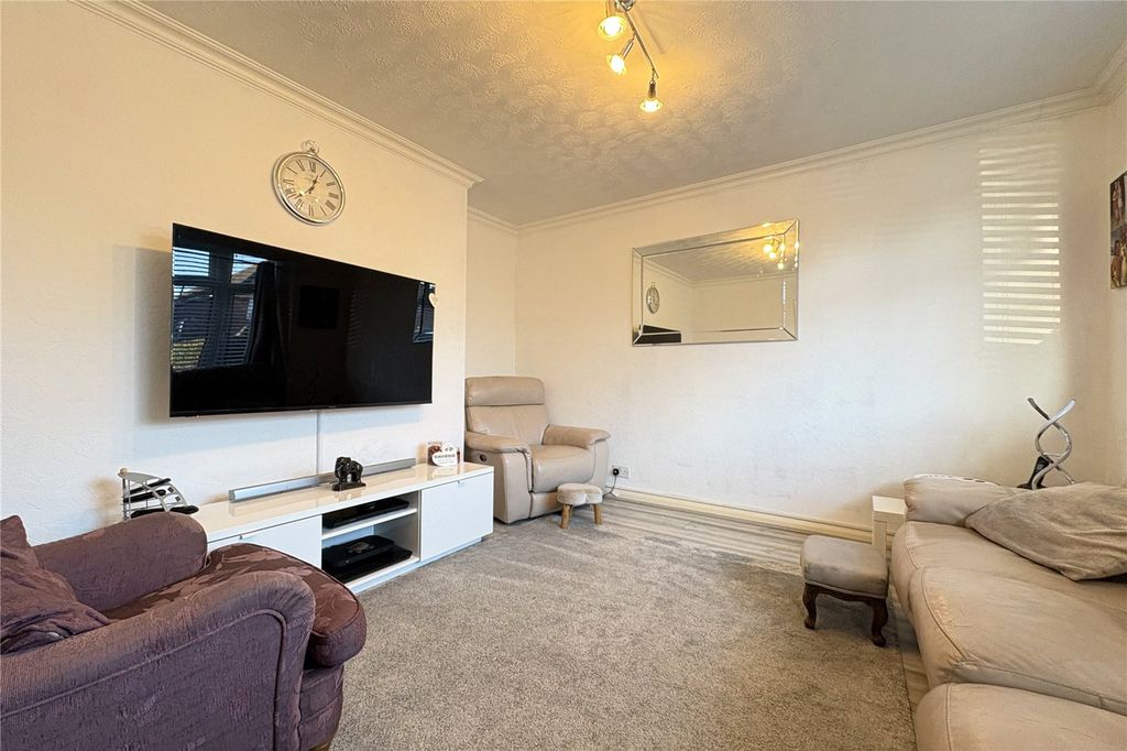 Property photo 3 of 13 Picture No. 09