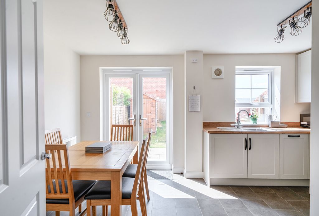Property photo 2 of 18 Kichen/Dining Room