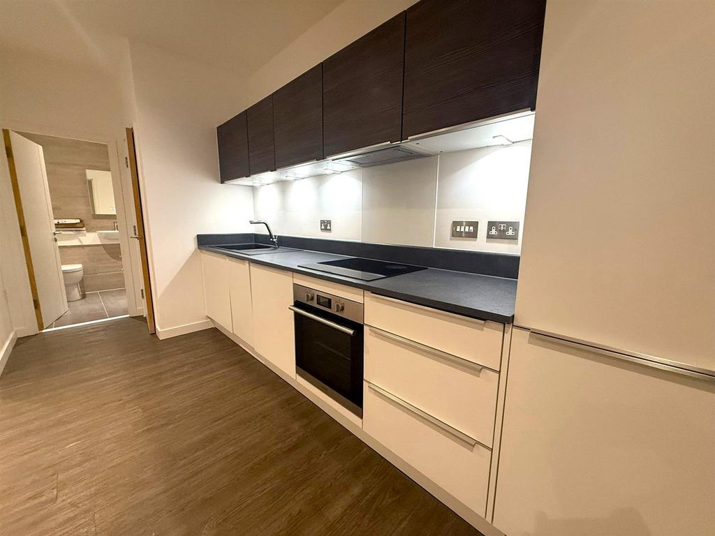 Property photo 3 of 16 Img-20251124-Wa0007.Jpg