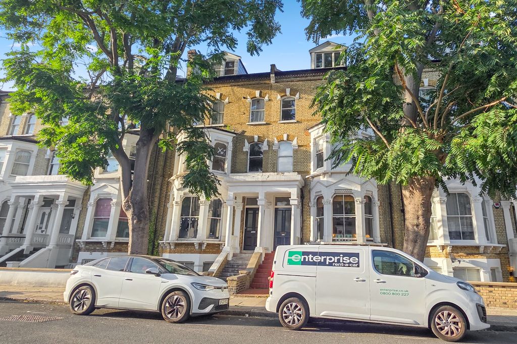 Property photo 2 of 9 81B Edith Road, Hammersmith, London W14 0Tj