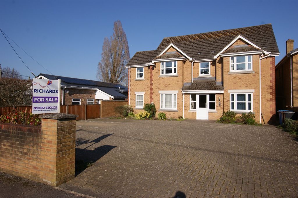 Property photo 1 of 7 Picture No. 11