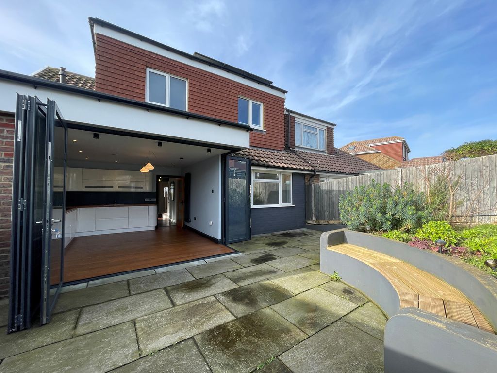 Property photo 1 of 18 Image